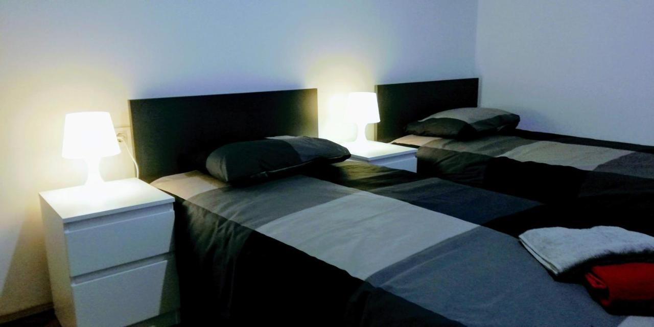 Pula Center Green Park Apartments And Rooms Kültér fotó