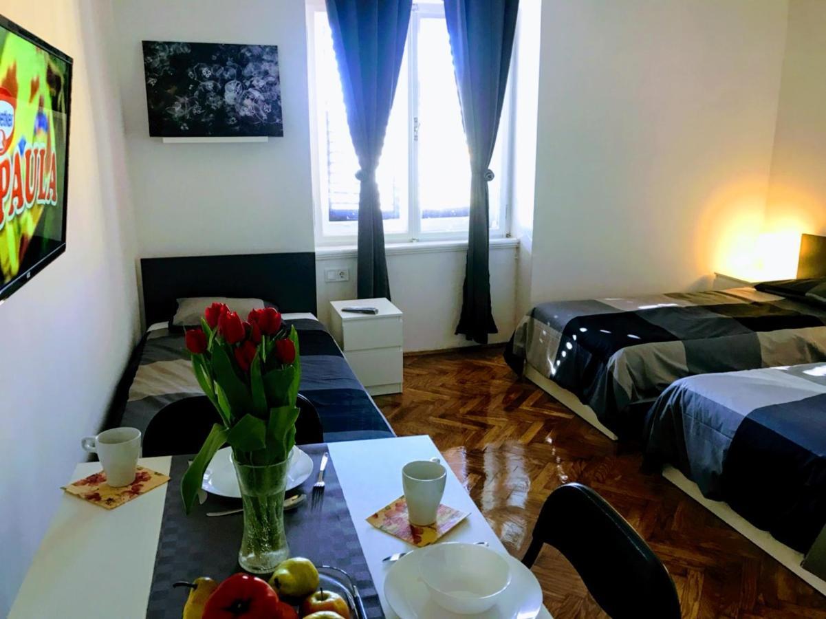 Pula Center Green Park Apartments And Rooms Kültér fotó