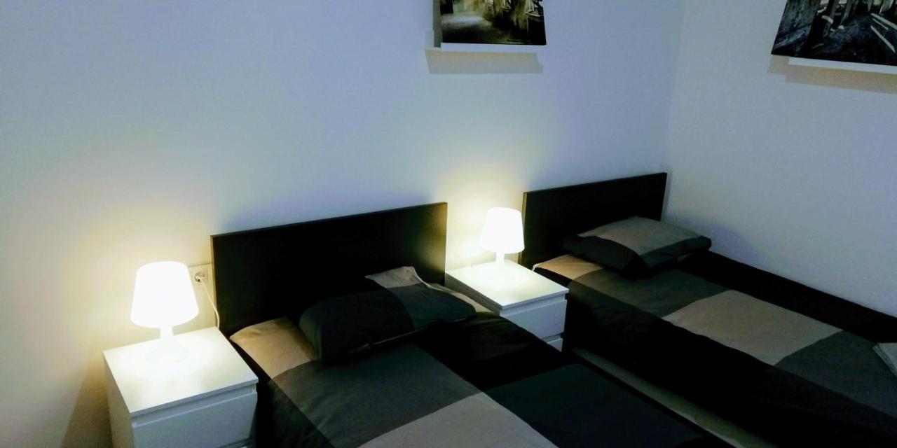 Pula Center Green Park Apartments And Rooms Kültér fotó